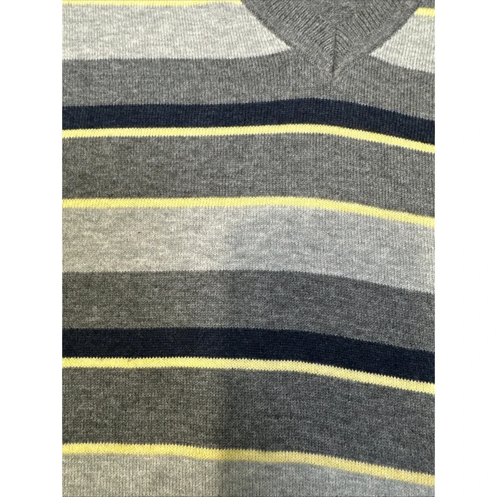 Men's‎ Banana Republic V Neck Long Sleeve Sweater Size M